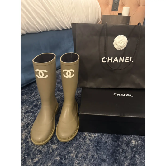 Chanel Regenstiefel